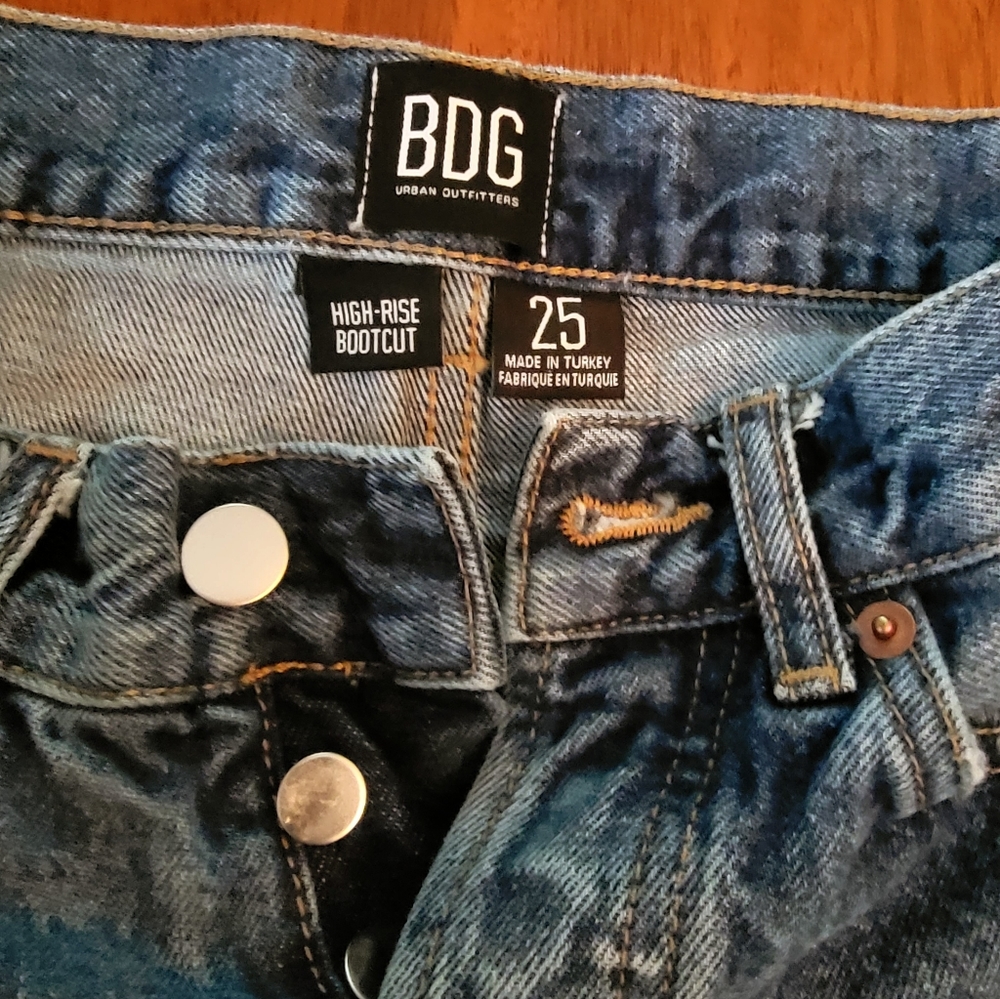 Urban Outfitters BDG high rise bootcut jeans; size 25.